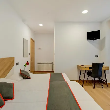 Restaurante La Pinta Pensión 3*