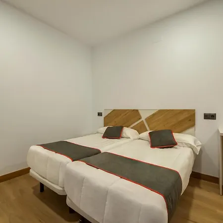 Restaurante La Pinta 3* 암푸에로