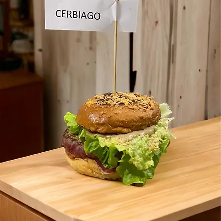 Restaurante La Pinta 암푸에로