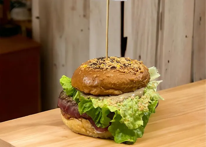 Restaurante La Pinta אמפוארו