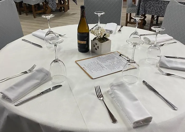 Restaurante La Pinta אמפוארו